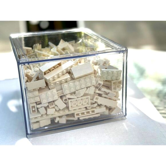 Cream White Legos In New Stackable Clear Acrylc Box SZ 7.5"D x 6"W x 4.4"H Mixed - Picture 8 of 8